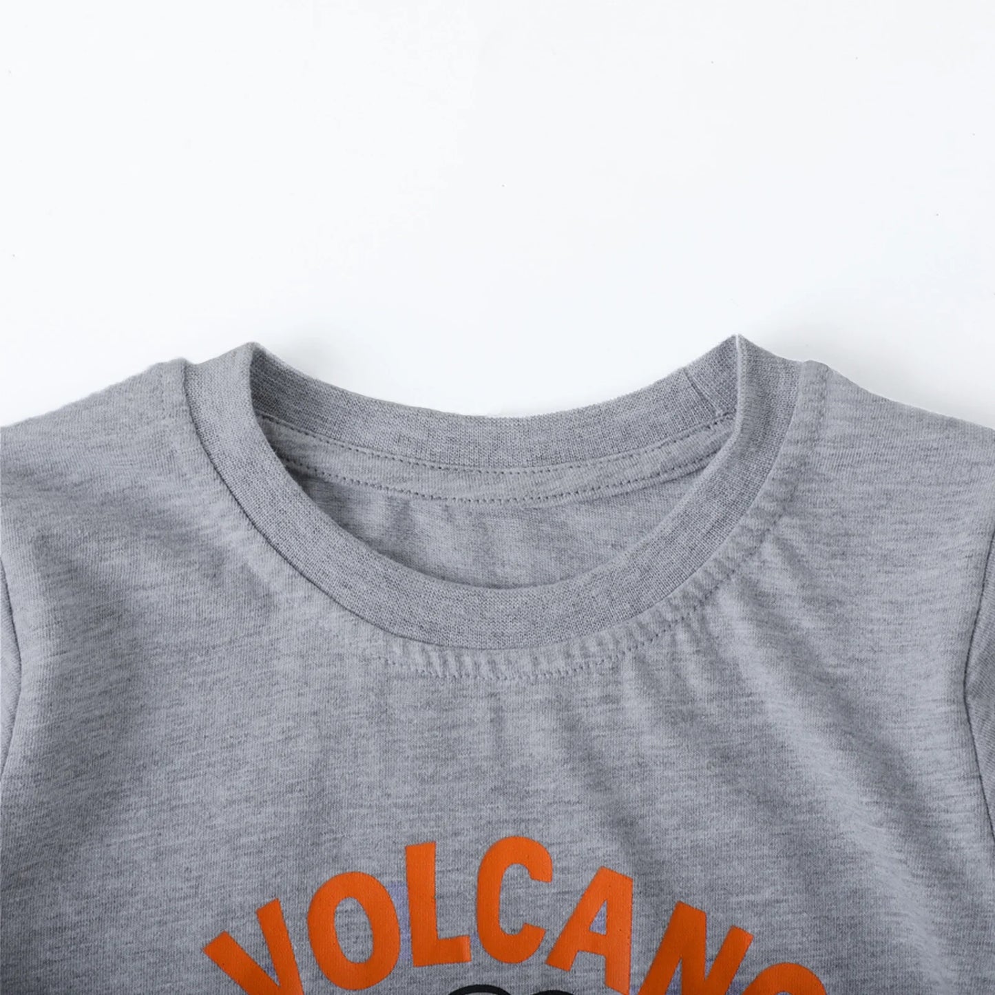 HILEELANG Toddler Boys（2Y-7Y) Shirt 3-Pack Dinosaurs Volcano Graphic Long-Sleeve Tees Winter Cotton Casual Crewneck T-Shirts